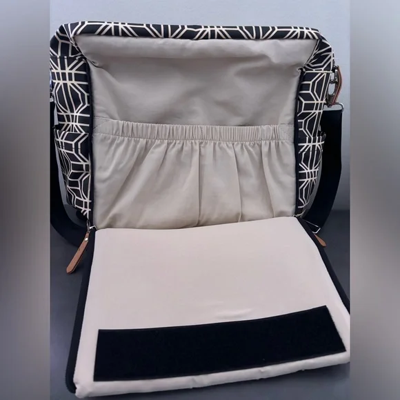 Petunia Pickle Bottom Diaper Bag Backpack - Picture 4 of 15